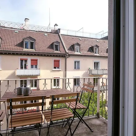 Modern With Balcony - Limmatplatz Zurigo